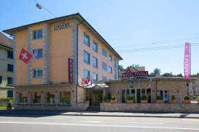  Hotel Tivoli  Шлирен